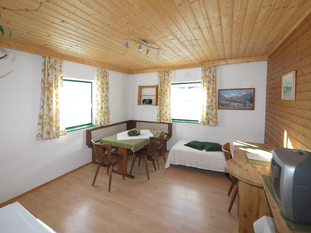 Gasthof Pesbichl Goldegg Room photo