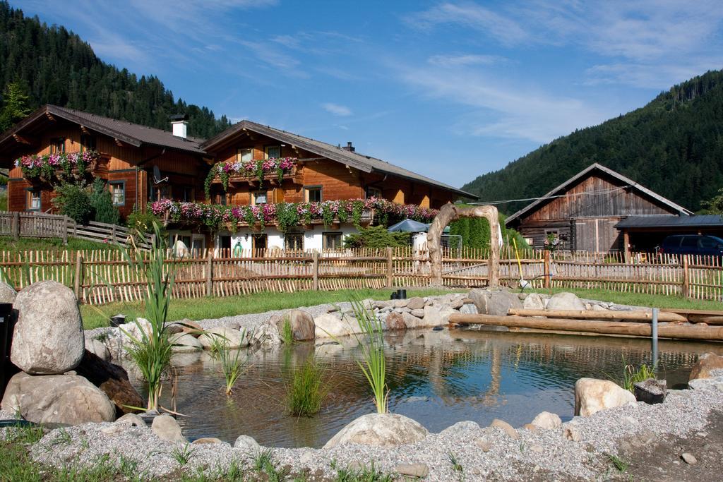 Gasthof Pesbichl Goldegg Exterior photo
